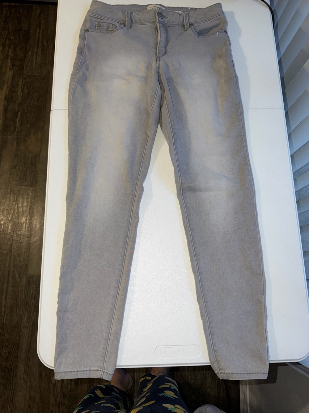 Nicki Minaj Mid-Rise Push-Up / Lift Denim Jeans in Light Grey Acid Wash size 7/8